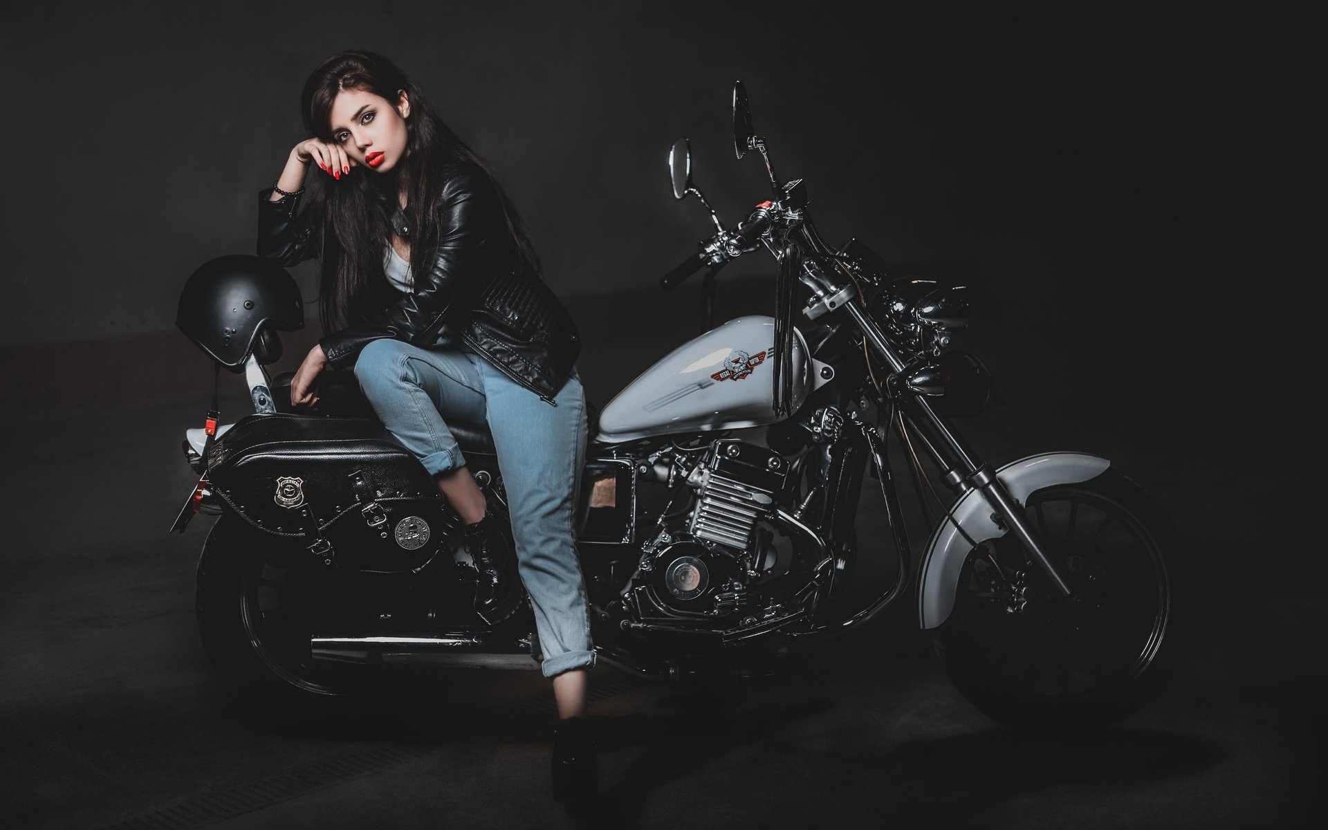 Biker girls: style and drive in Ciudad Juarez