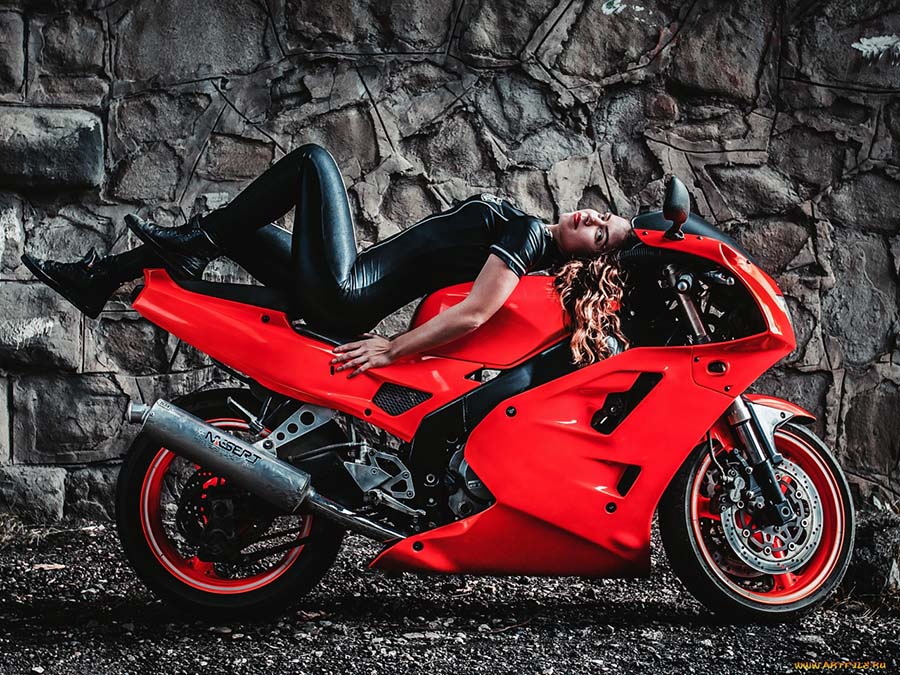 Beautiful girl Beautiful girls and motorcycles in Ciudad Juarez