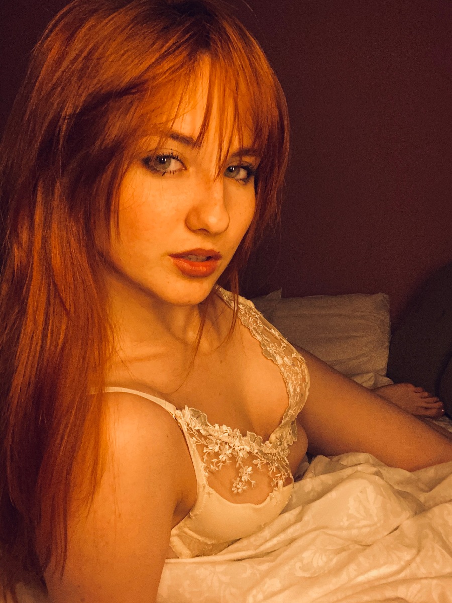 A playful frame from Nata — online in Ciudad Juarez