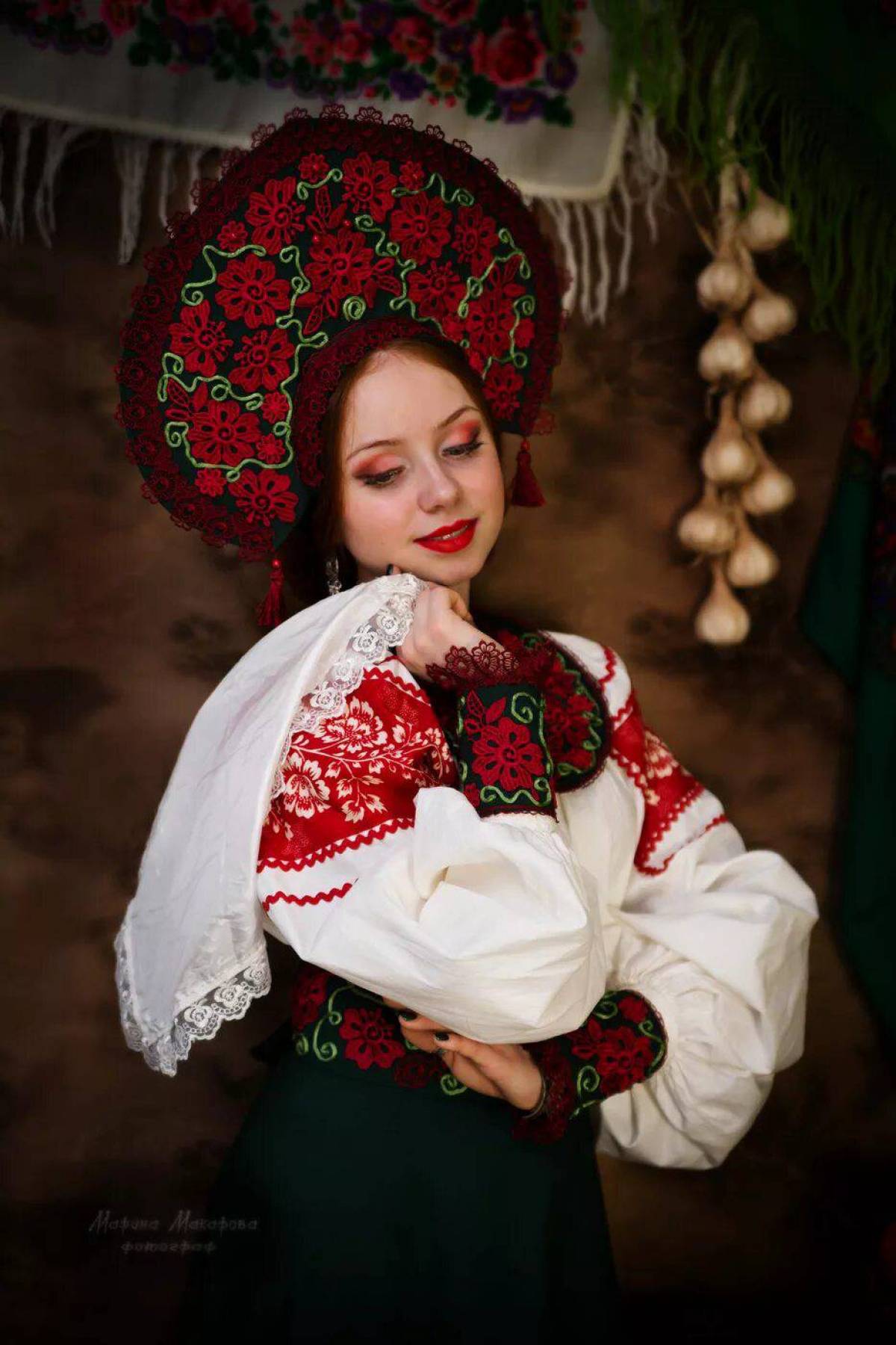 Women in Slavic costumes underwear in Ciudad Juarez