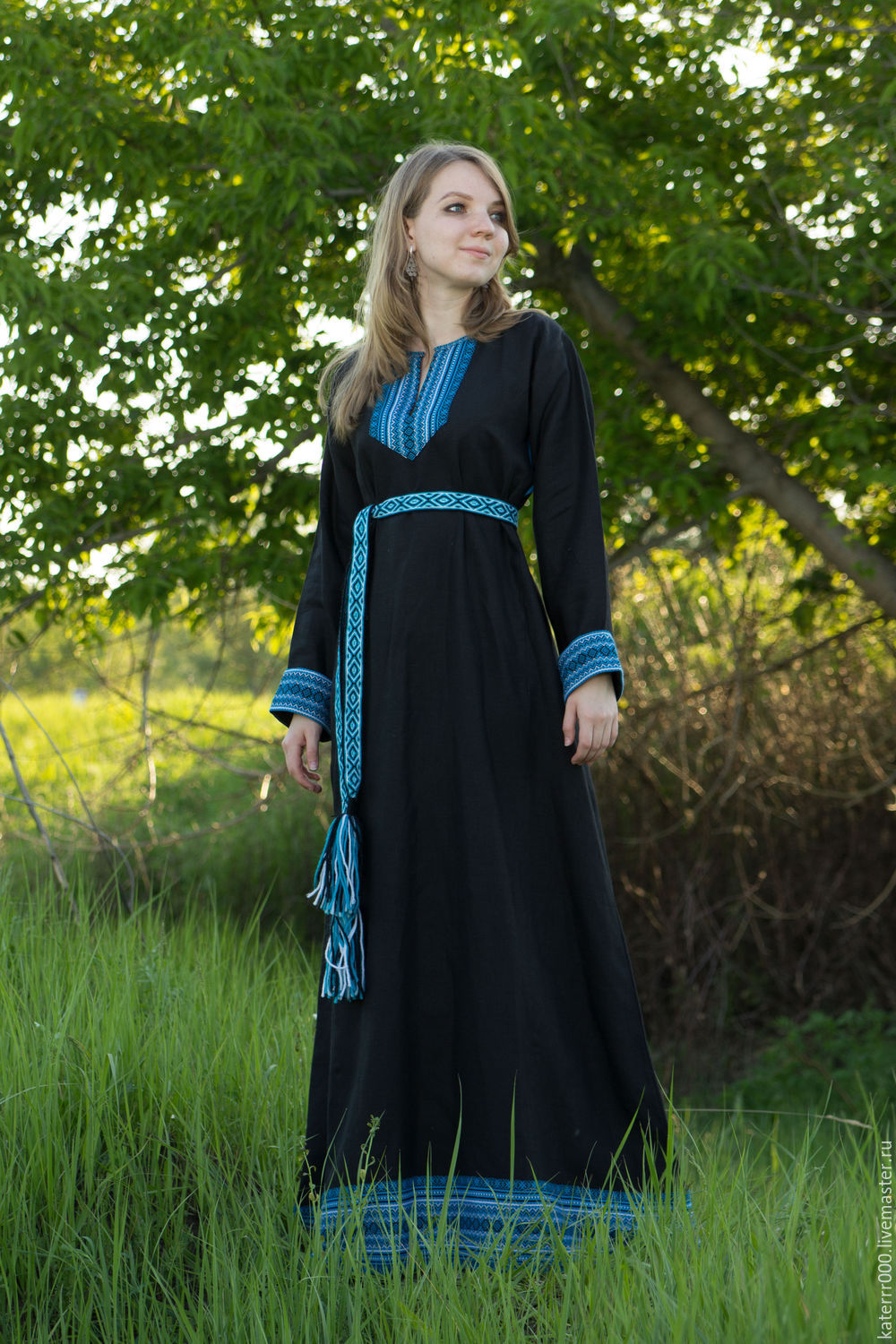 Women in Slavic costumes in Ciudad Juarez