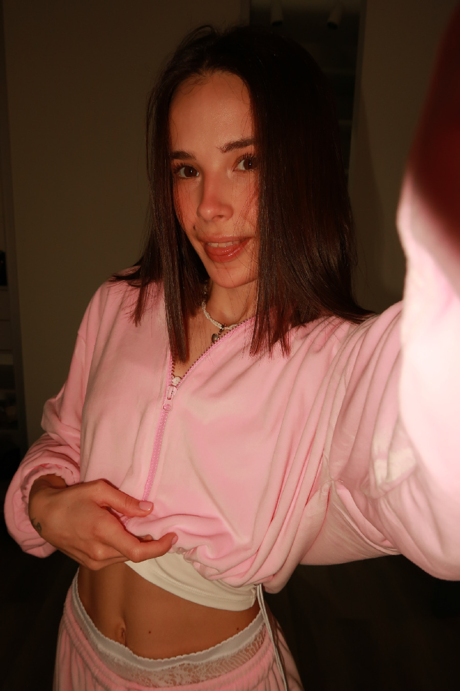 Tina brings the glow — live moments in Ciudad Juarez