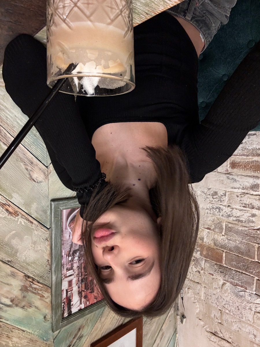 Fresh photos, fresh mood — Tina online in Ciudad Juarez